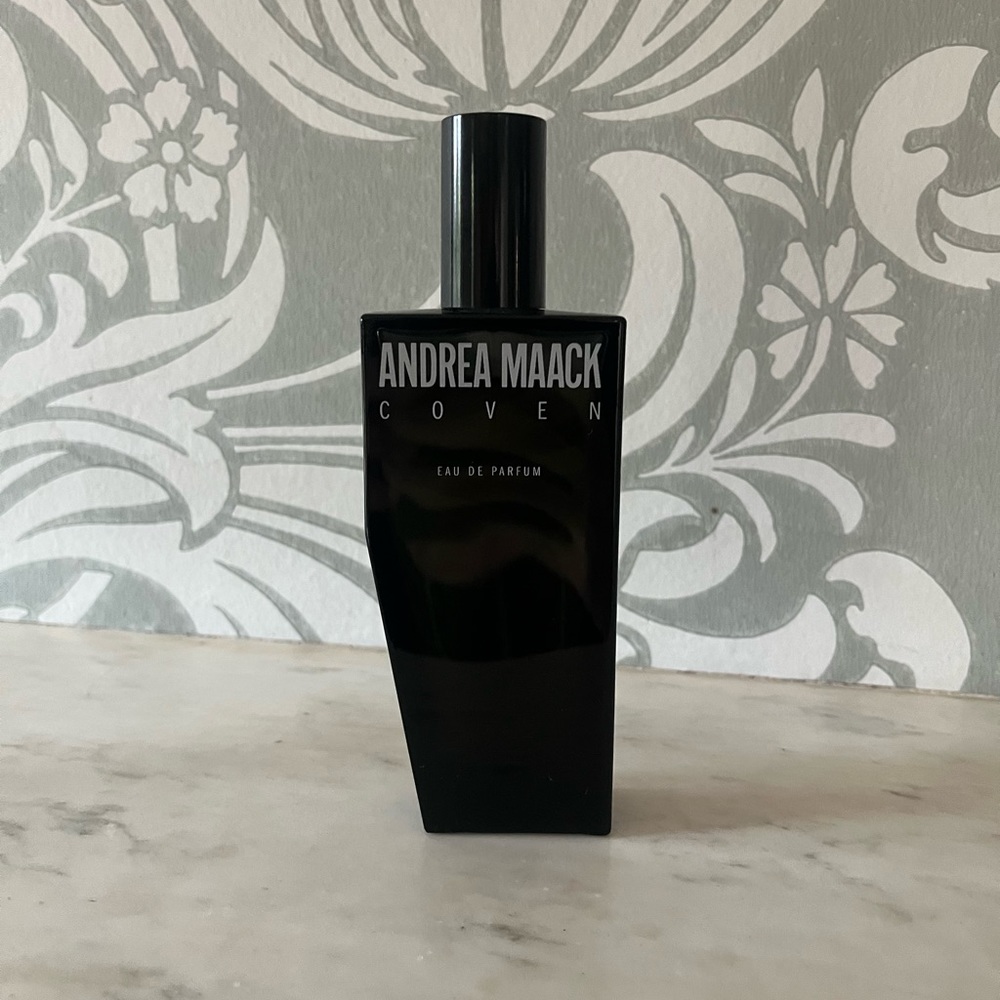 Andrea Maack Coven, 90% full with box